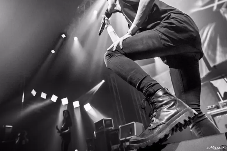 ล่าสุดซุปตาร์ขาร็อกของเมืองไทย อย่างหนุ่ม...