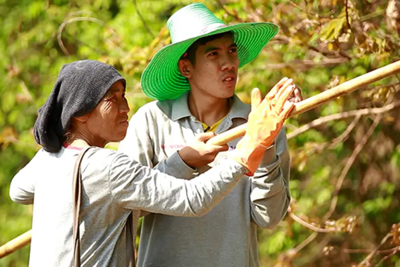 รายการ "สานรัก คนเก่งหัวใจแกร่ง" อาทิตย์น...