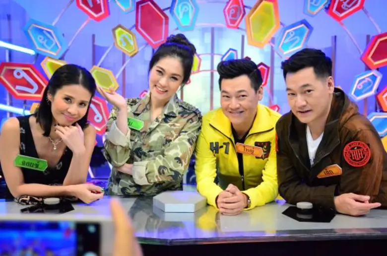 "อักษรล่าแสน The Alphabet Thailand" เสาร์...