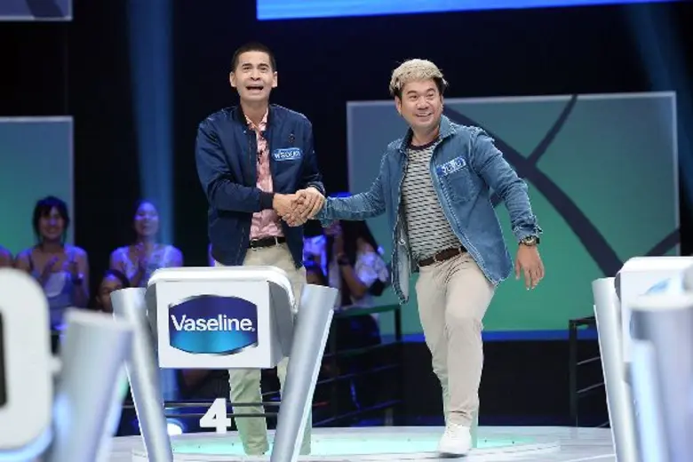 รายการ "ตกสิบหยิบล้าน STILL STANDING THAI...