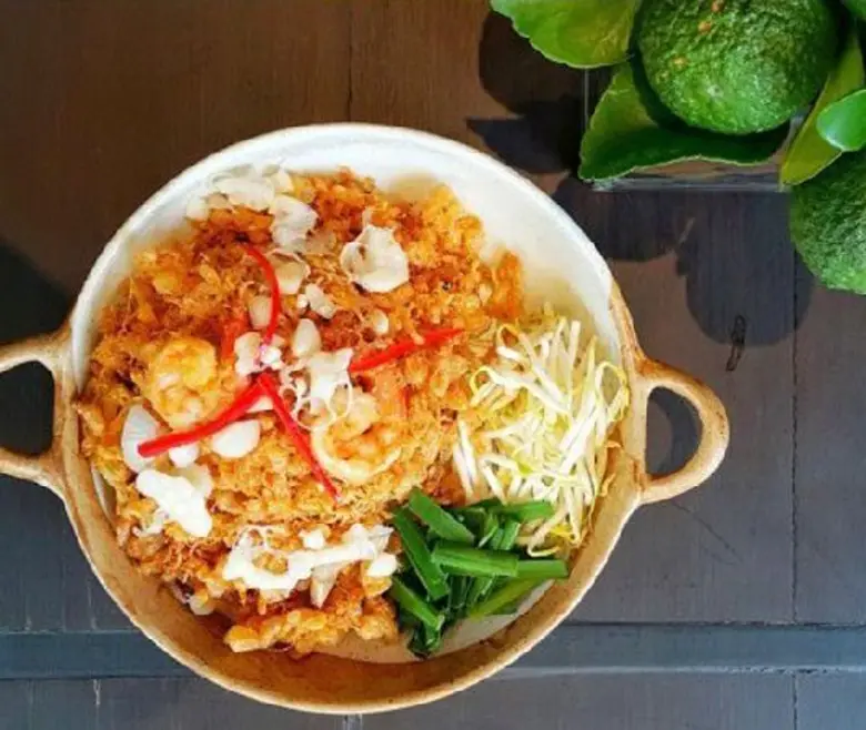 ร้านซิมพลี วี ไดน์ & ไวน์ เรสเตอรองท์ (Si...