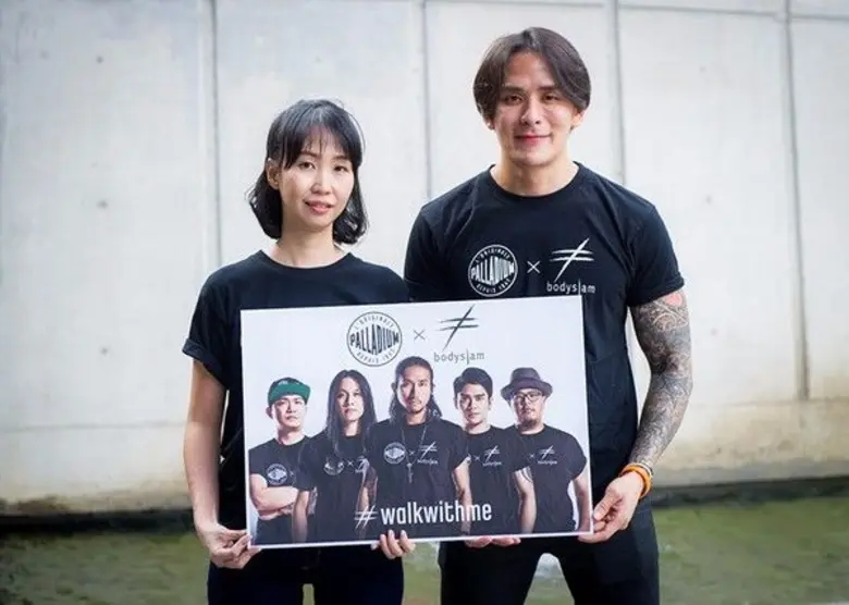 ล่าสุด ร้าน YEAH! ผู้นำเข้าสินค้าแฟชั่นแบ...