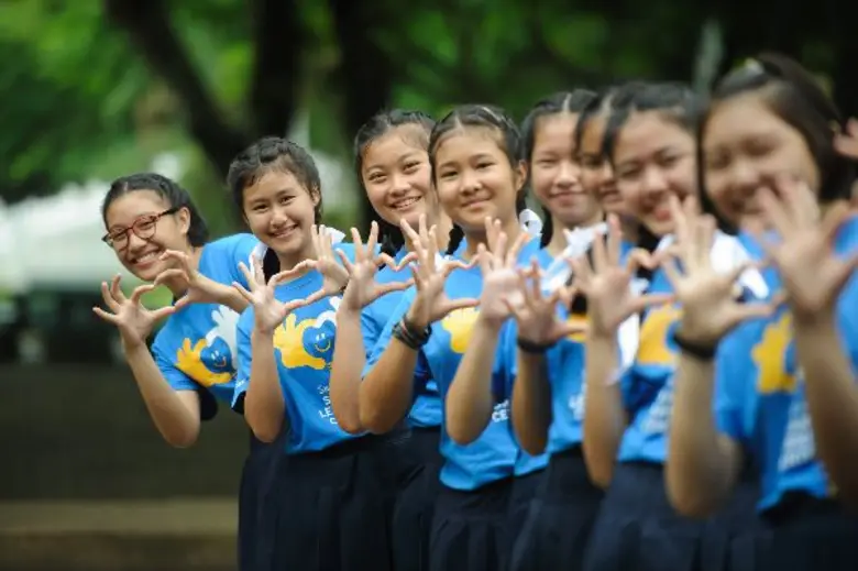 เมื่อพื้นดินเป็นโต๊ะเรียน ท้องฟ้าเป็นกระด...