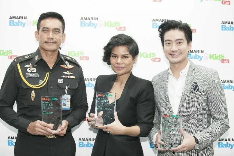 อมรินทร์ฯ แถลงโครงการใหม่ “อ่าน 15 นาทีทุกวันสร้างมหัศจรรย์แห่งชีวิต”พร้อมจัดงานมอบรางวัลสุดยอดครอบครัวต้นแบบแห่งปี