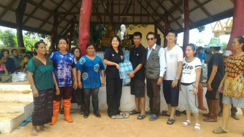 กรม สบส. ระดม อสม.เข้าช่วยเหลือประชาชน แนะวิธีทำความสะอาดบ้านหลังน้ำท่วม