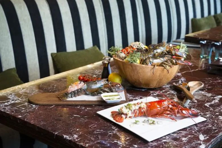 โรงแรมเรเนซองส์ กรุงเทพฯ ราชประสงค์ เชิญค...