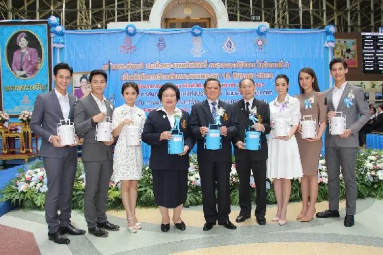 สถานีโทรทัศน์สีกองทัพบกช่อง 7 ส่ง 4 นักแส...