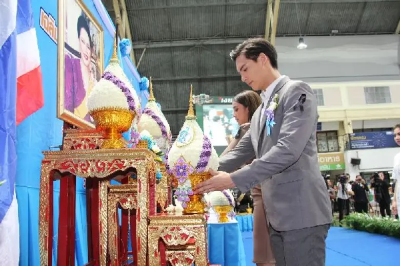 นักแสดง-ผู้ประกาศข่าว ช่อง 7 สี ร่วมจัดเลี้ยงอาหารพระราชทาน เนื่องในโอกาสสัปดาห์วันแม่แห่งชาติ ประจำปี 2560