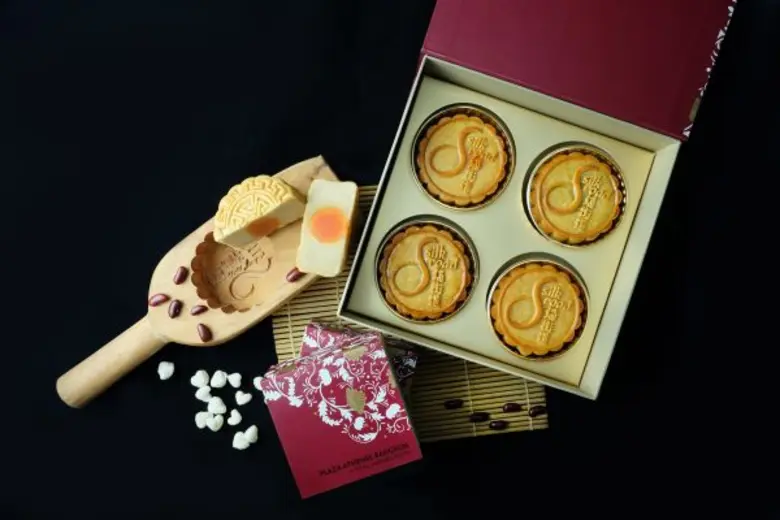 โรงแรมพลาซ่า แอทธินี รอยัล เมอริเดียน ได้...