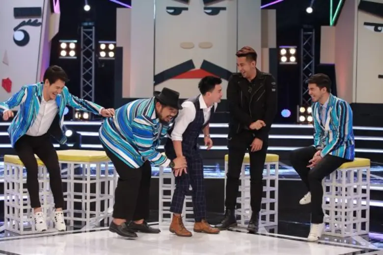 ทีวีไกด์: รายการ "สามแยกปากหวาน" “อ๊อฟ-ป๊อบ-ว่าน” แท็คทีมรับมือความบ้าของ “ตั๊ก บริบูรณ์” ติดตามชม ใน “สามแยกปากหวาน” จันทร์ที่ 14 ส.ค.นี้