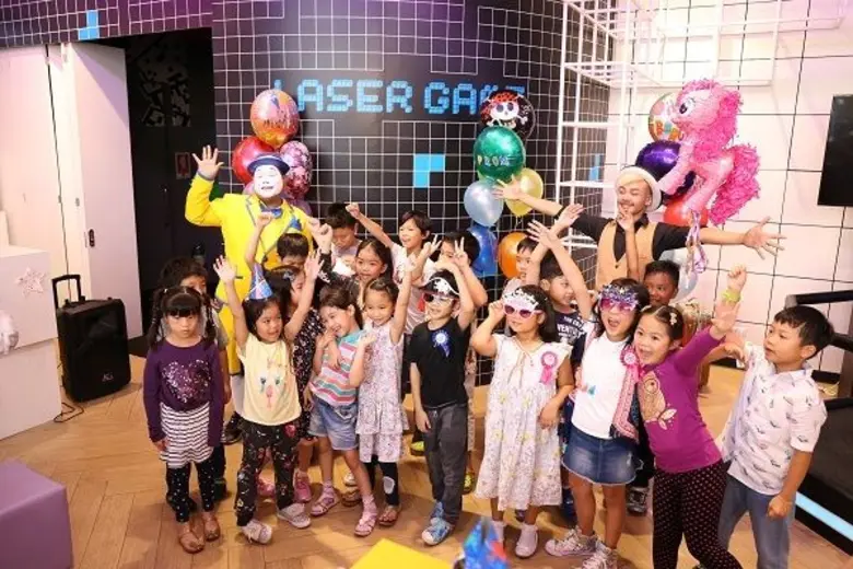 Warp Zone by FUNfesta "LIVE YOUR GAME" สว...