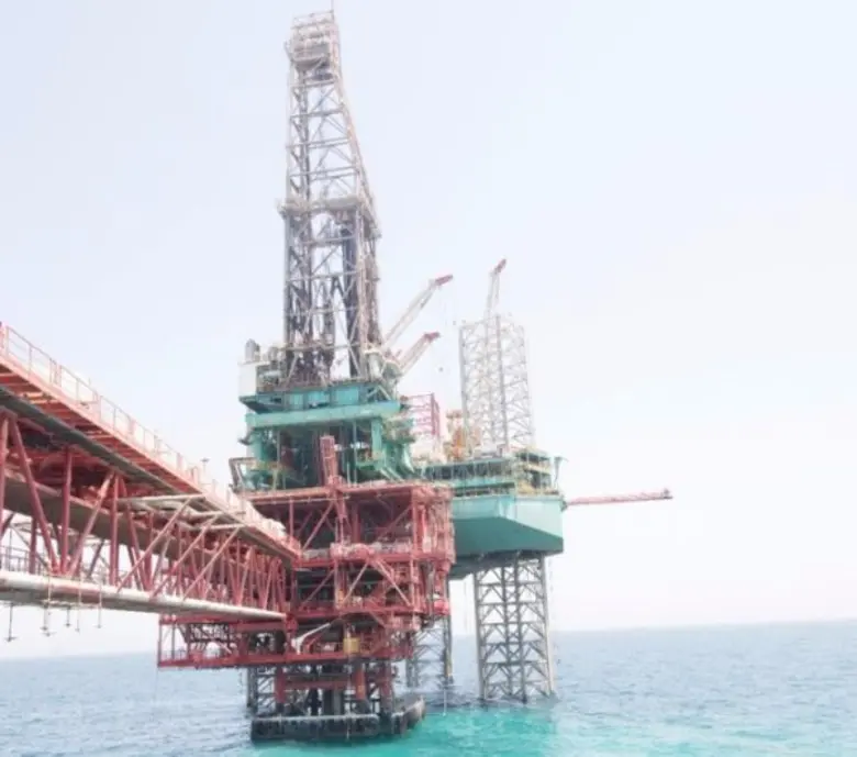 อาบูดาบี เนชั่นนัลออยล์ (ADNOC) คืบหน้า เจรจาหาพันธมิตรสัมปทานน้ำมันนอกชายฝั่ง