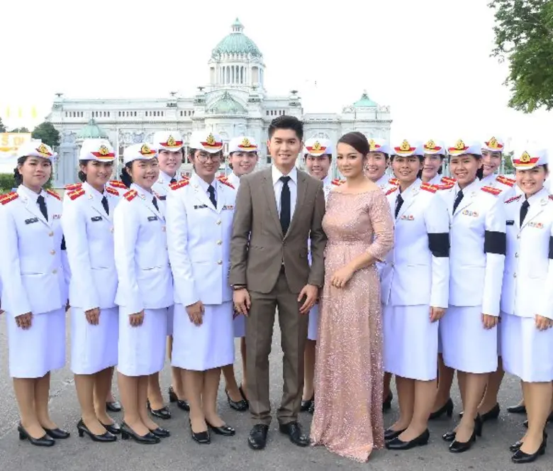 กุ้ง สุธิราช - บิว กัลยาณี อาร์สยาม ขึ้นขับร้องเพลง งานดนตรีเฉลิมพระเกียรติ “คอนเสิร์ตยามค่ำ IN THE MOOD”