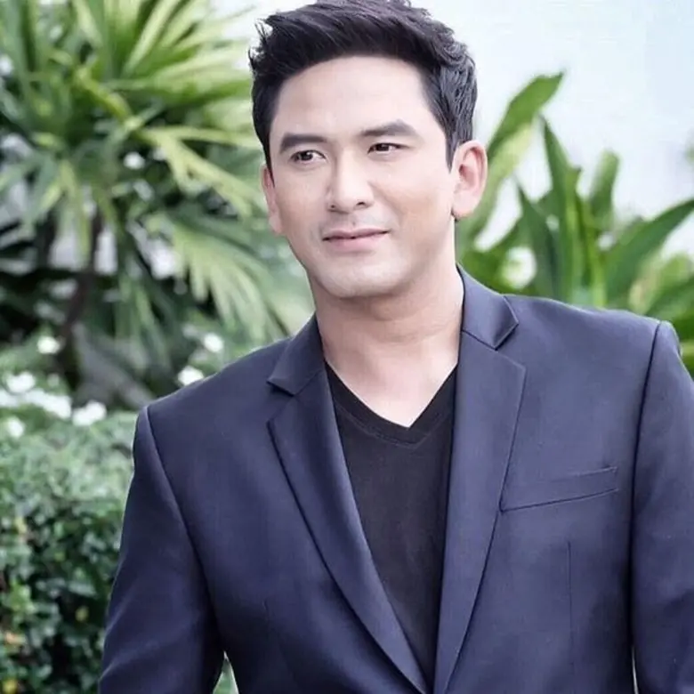 เหล่าแก๊งเซเลบคนดังของเมืองไทย นำโดย พระเ...