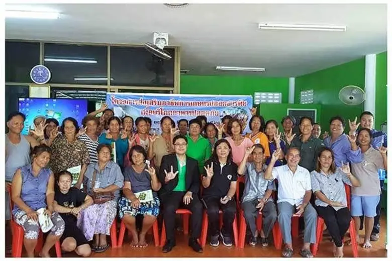 นายมนตรี บุญจรัส ประธานกรรมการชมรมเกษตรปล...