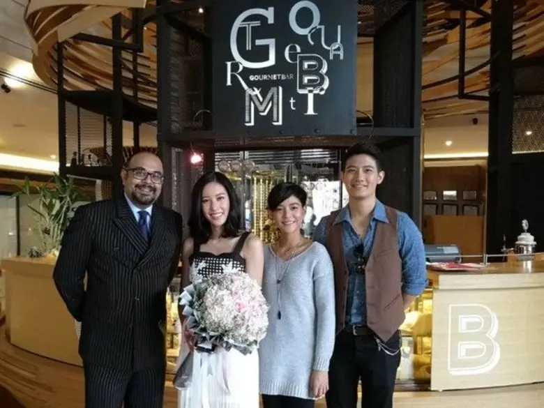 มร. ซาการ์ เนเกอร์ ผู้จัดการทั่วไป โรงแรม...