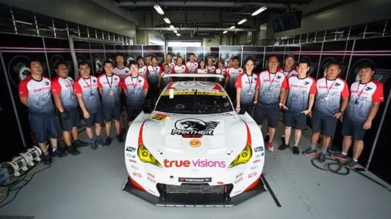 โตโยต้า ส่ง 2 นักแข่งทีมไทยแลนด์ “ณัฐวุฒิ เจริญสุขะวัฒนะ และณัฐพงษ์ ห่อทองคำ” ตัวแทนประเทศไทยลงศึก “Super GT 2017” เต็มฤดูกาลพร้อมโชว์ศักดิ์ศรีนักแข่งไทยในสนามที่ 7 บุรีรัมย์