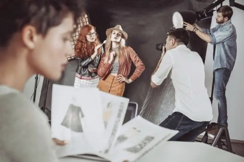 โรงแรม เดอะ คอนทิเน้นท์ กรุงเทพฯ ร่วมเฉลิ...