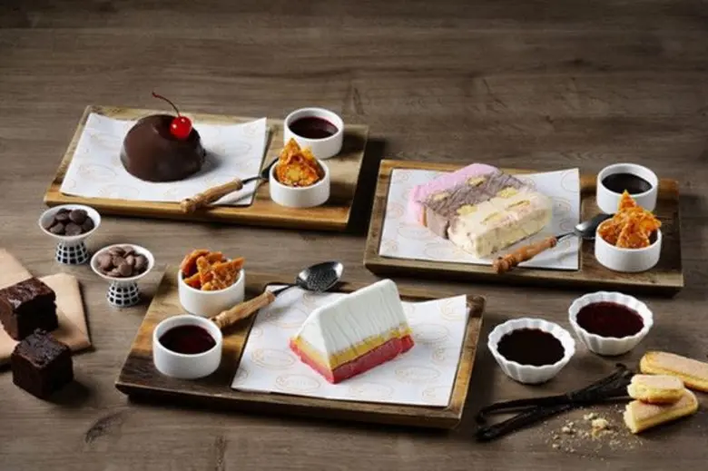 ที แอท ล็อบบี้ ชั้น 1 โรงแรมปทุมวัน ปริ๊น...