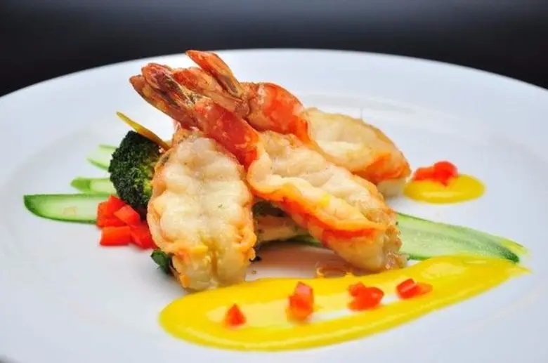 โปรโมชั่นประจำเดือนสิงหาคม ที่ห้องอาหาร ทิโวลี่ คอฟฟี่ ช้อป - โรงแรมเอเชีย กรุงเทพ