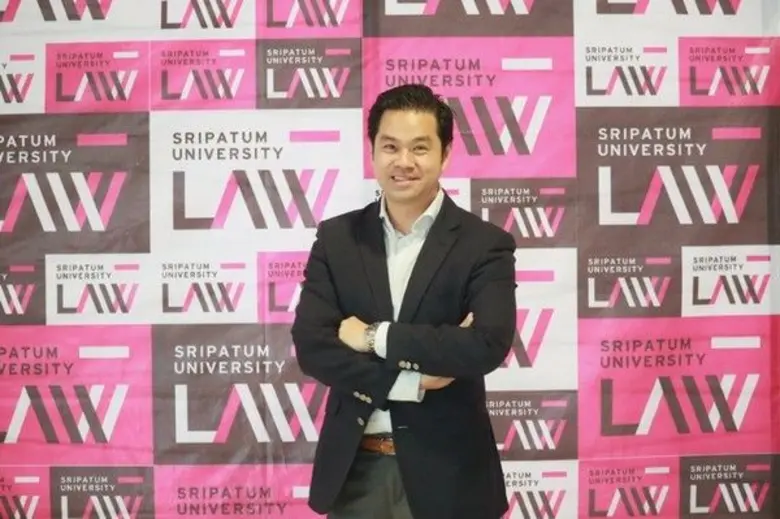 SPU: นิติรัฐกิจและการบริหาร หลักสูตรนิติศาสตรปรัชญาดุษฎีบัณฑิต ม.ศรีปทุม เปิดเวที เรียนกับตัวจริง ประสบการณ์จริง เสวนา ”บูรณาการศาสตร์เพื่อการพัฒนาประเทศในยุคไทยแลนด์ 4.0 “
