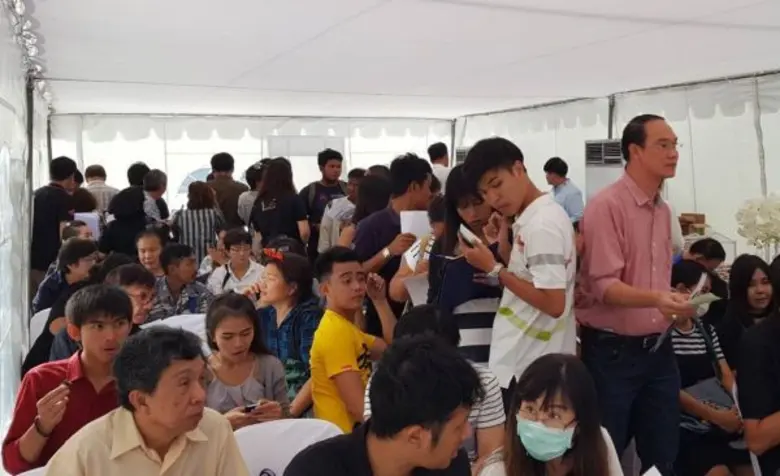 ศุภาลัย เปิดบ้านจัดงานแถลงข่าวสรุปยอดขายครึ่งปีแรก และเปิดตัวโครงการคอนโดฯ ใหม่ พร้อมโชว์ยอดขายโครงการศุภาลัย เวอเรนด้า สถานีภาษีเจริญ ทะลุ 2,000 กว่าล้านบาท ในวันเปิดจอง