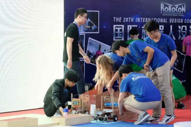 เด็กไทยคว้ารองแชมป์สร้างหุ่นโลกที่จีน! ในเวทีการแข่งขันออกแบบหุ่นยนต์นานาชาติ IDC Robocon 2017