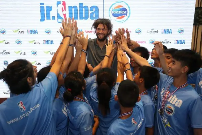 16 เยาวชนไทยร่วมทีมจูเนียร์ เอ็นบีเอ ออลสตาร์ ไทยแลนด์ โครงการจูเนียร์ เอ็นบีเอ ไทยแลนด์ 2017 โดยโฟร์โมสต์