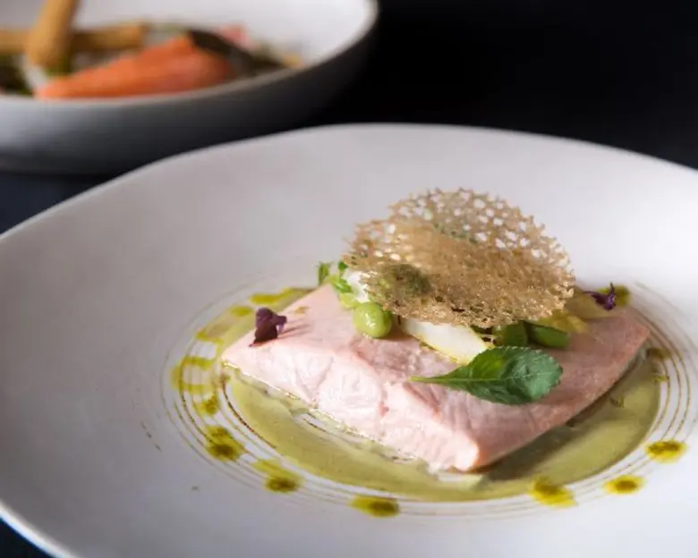 ห้องอาหาร เอเลเมนท์ (Elements) โรงแรม ดิ ...