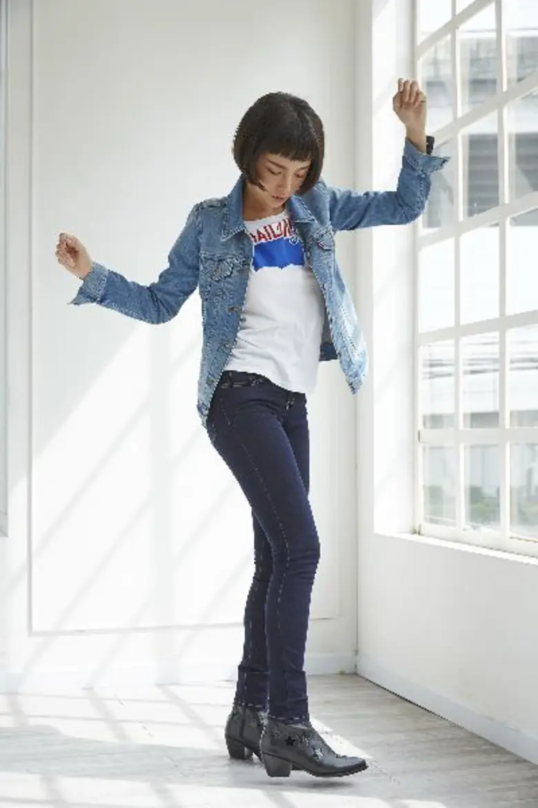 ลีวายส์ เผยโฉมกางเกงยีนส์ทรงสกินนี่สำหรับผู้หญิง ตอบโจทย์ทุกรูปร่างและสไตล์ของคุณ พร้อมชวนสาว ๆ มาค้นหายีนส์สกินนี่ที่ใช่กับฟังก์ชั่น Fit Finder