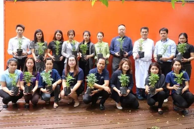 โรงแรมดุสิตปริ๊นเซส และโรงแรมดุสิตดีทู เช...