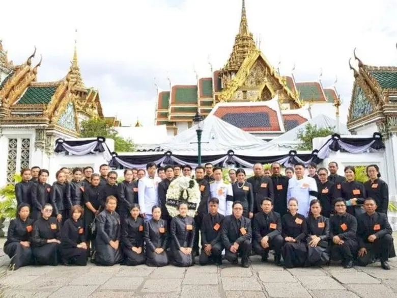 ภาพข่าว : ถวายสักการะ