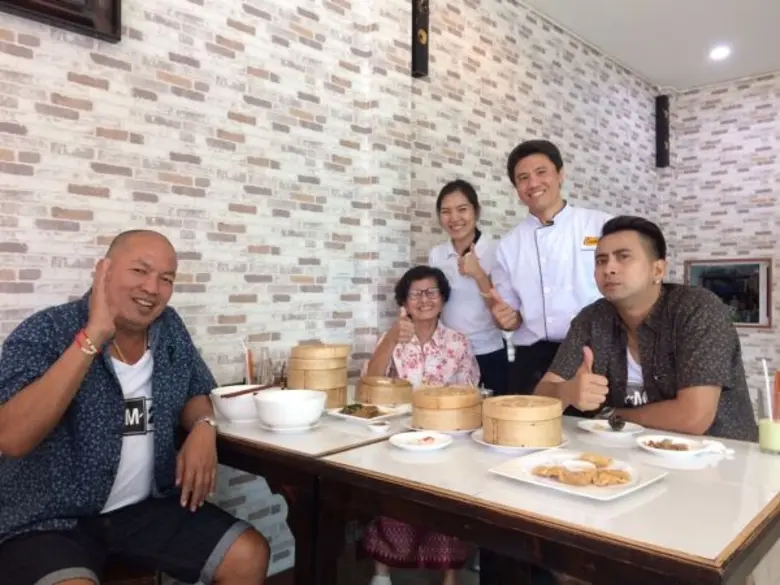 ทีวีไกด์: รายการ “ตลกแหลก” “บอล-ค่อม” พาชิมของอร่อยไกลถึง “จ.ระยอง” ติดตามได้ ในรายการ “ตลกแหลก” อาทิตย์นี้