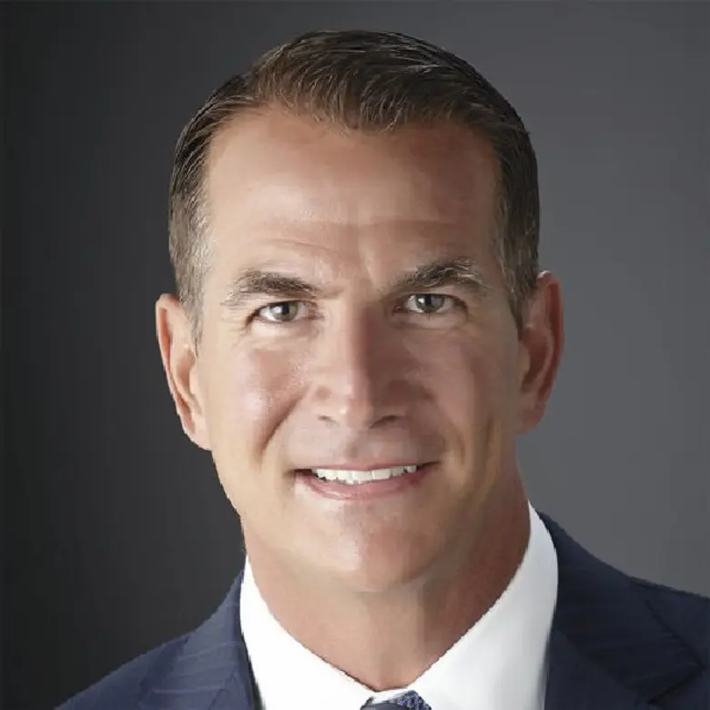 มร. เดวิด โคห์เลอร์ ทายาทรุ่นที่ 4 ของตระ...