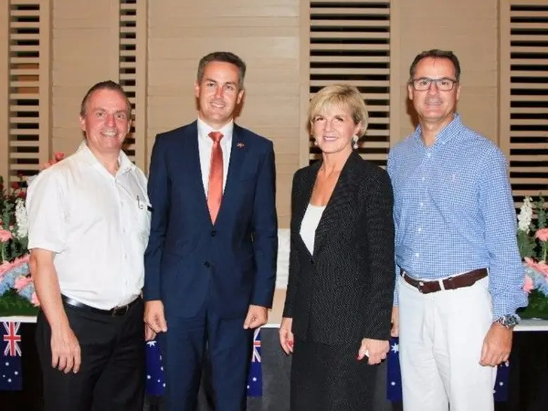 ตัวแทนโรงแรมอมารี ภูเก็ต นำโดย นายปิแอร์ ...