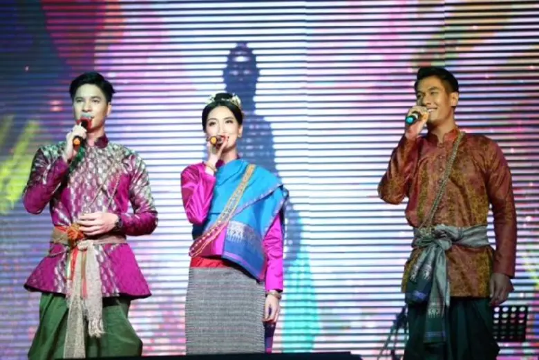 อิ่มเอมกันถ้วนหน้า เมื่อ บริษัท เจ เอส แอ...