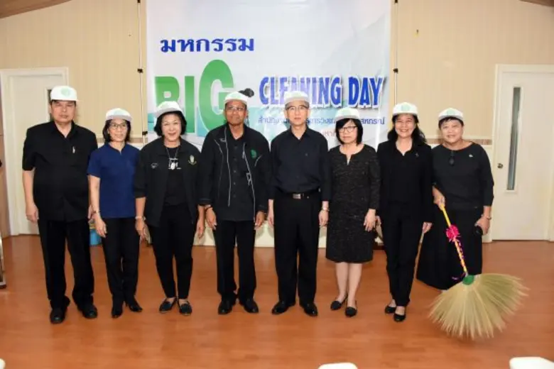 นายสุรพงษ์ เจียสกุล รองปลัดกระทรวงเกษตรแล...