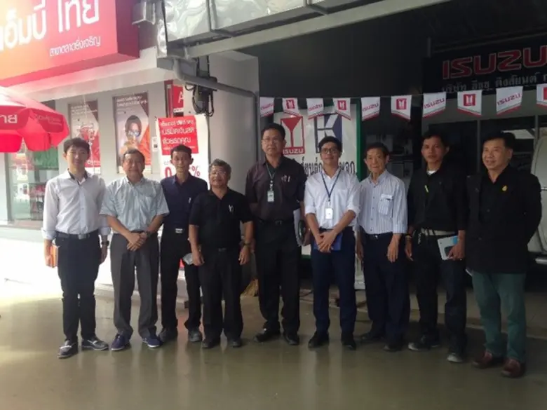 โครงการรถไฟฟ้าสายสีเขียว ช่วงหมอชิต-สะพานใหม่-คูคต ร่วมกับฝ่ายโยธาเขตสายไหมและเขตบางเขน กรุงเทพมหานคร ได้เข้าชี้แจงทำความเข้าใจและขอความร่วมมือจากเจ้าของและผู้ครอบครองอาคาร บริเวณพื้นที่ฝั่งตรงข้ามตลาดยิ่งเจริญ