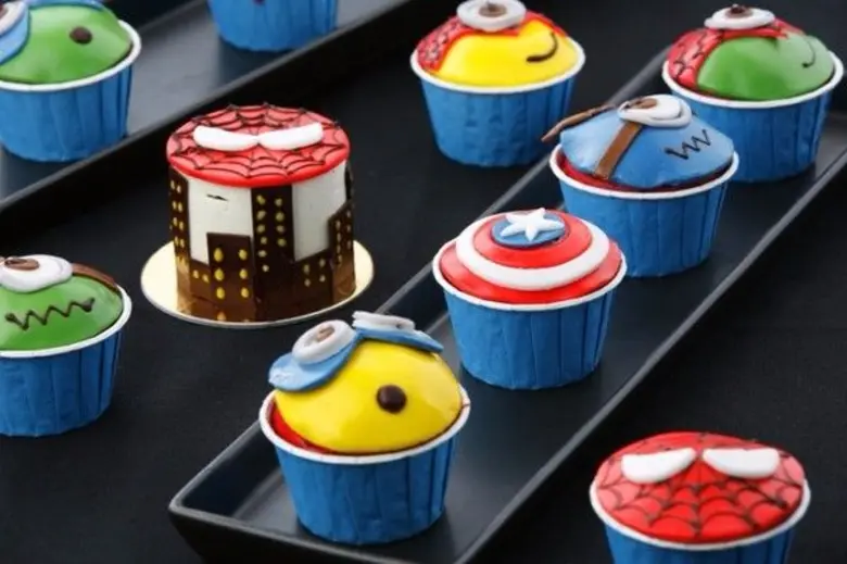 เค้กซุปเปอร์ฮีโร่เอาใจคุณหนูๆ @วิสตัส ล็อบบี้ เลาจน์ โรงแรมเซ็นทาราแกรนด์มิราจบีชรีสอร์ท พัทยา