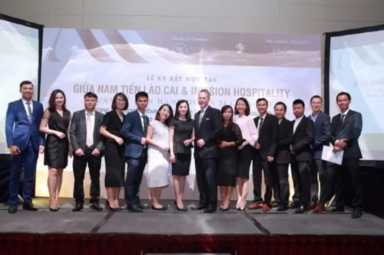 คุณเควิน บูเวส์ – ซีอีโอ, บริษัท อินวิชั่...