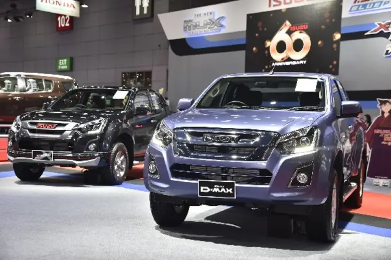 อีซูซุรวมทัพยนตรกรรมอีซูซุครบรุ่นโชว์ศักยภาพ “บลูเพาเวอร์” ในงาน BIG Motor Sale 2017