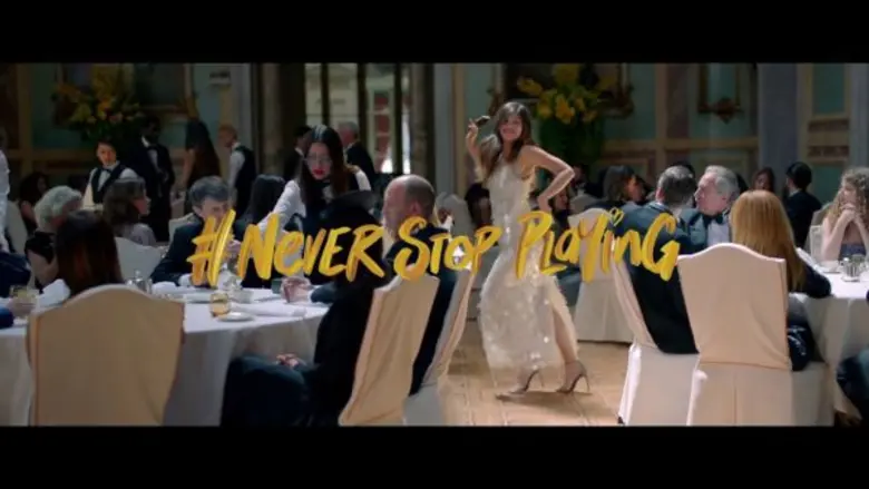 “Magnum Almond” (แม็กนั่ม อัลมอนด์) ภาพยนตร์โฆษณาชุดใหม่จาก “แม็กนั่ม”