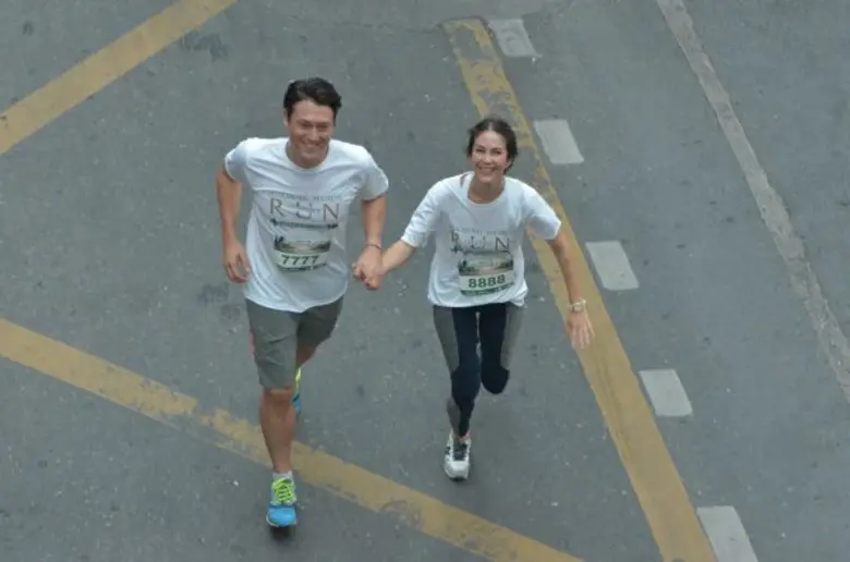 เดนทิสเต้ชวนวิ่งจับมือสู่เส้นชัยบันทึกสถิติกินเนสส์ เวิร์ด เรคคอร์ดส์ ในกิจกรรม Dentiste’ Holding Hands Together Run