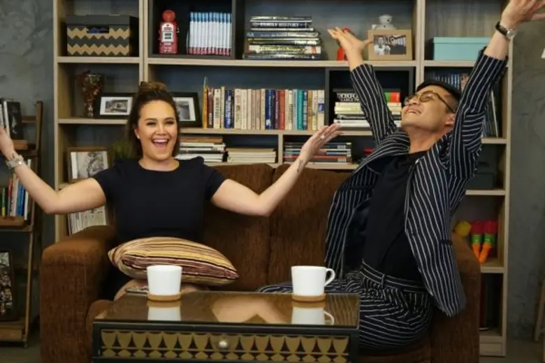 ทีวีไกด์: รายการ “Loukgolf's English Room” เมื่อ “ทาทา ยัง” สปีคอิงลิชแบบน้ำไหลไฟดับ เตรียมตัวจดคำศัพท์กันให้ดีๆ ใน “Loukgolf's English Room” อาทิตย์ที่ 3 กันยายน นี้