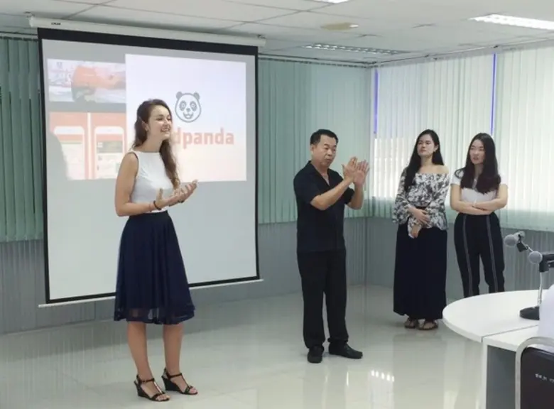 เมื่อ เร็วๆ นี้ 3 Food Bloggers ชื่อดังขอ...