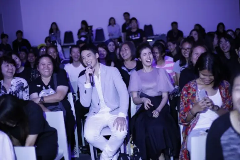 “บี้-เอสเธอร์” พาแฟนดู “เธอคือพรหมลิขิต” ในงาน “ชมละครก่อนออนแอร์”