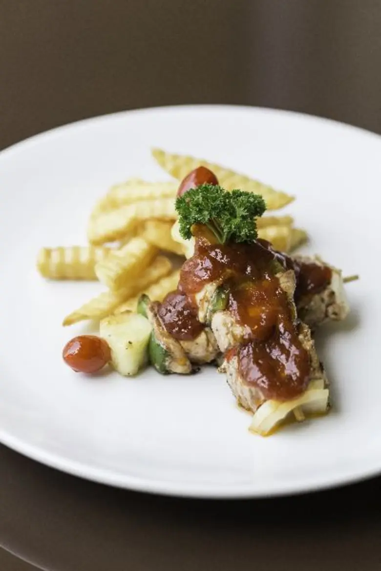 ห้องอาหารเลอ มาแรงน์ โรงแรม เคป ราชา ศรีร...