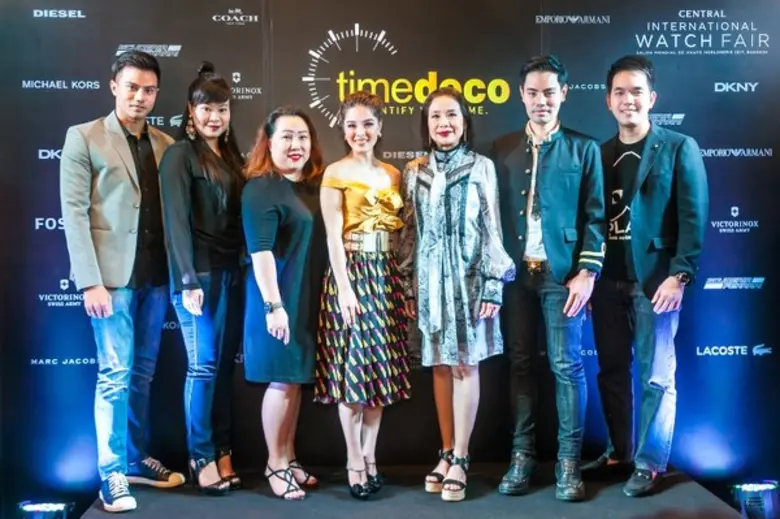 คุณเพชรรัช ศัลย์สิริ ผู้อำนวยการฝ่ายผลิตภ...