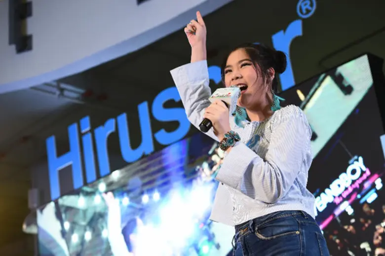 "ฮีรูสการ์" ค้นพบสาวน้อยเสียงใส "น้องแองจ...