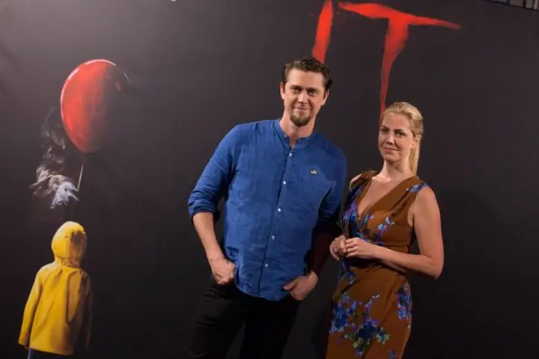 เริ่มเดินสายโปรโมทกันแล้ว สำหรับภาพยนตร์เ...